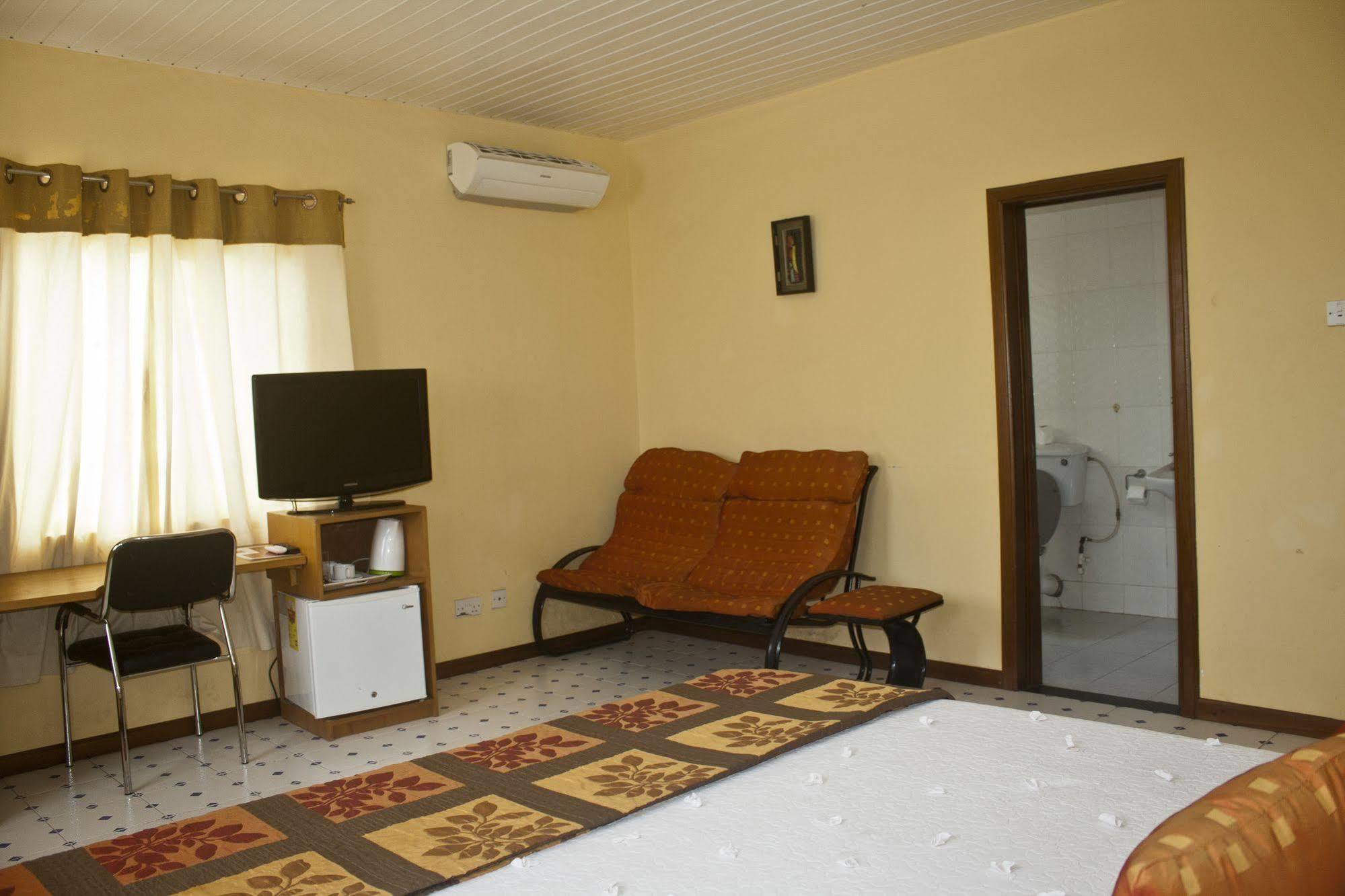 Quest Lodge Spintex Экстерьер фото